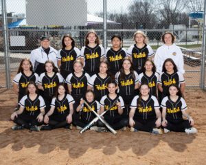 group photo of middle school girls softball team